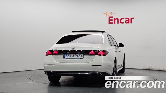 Mercedes-Benz E-Class из Кореи Encar