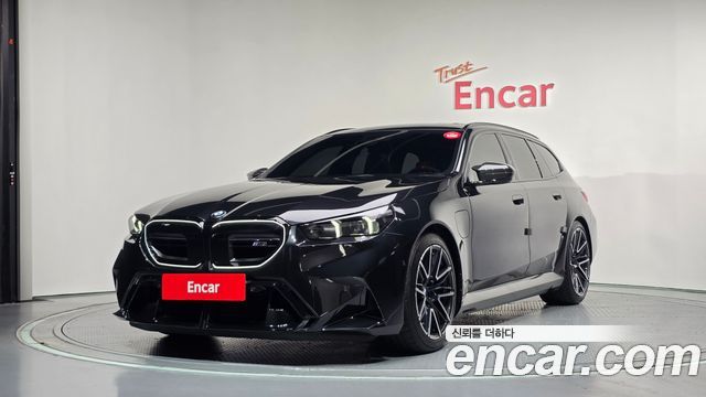 BMW M5 M5 Touring — пробег 5 181 км — фото 1 из 5