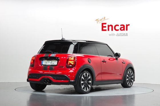 Mini Cooper Classic Third Generation — пробег 29 445 км — фото 2 из 5