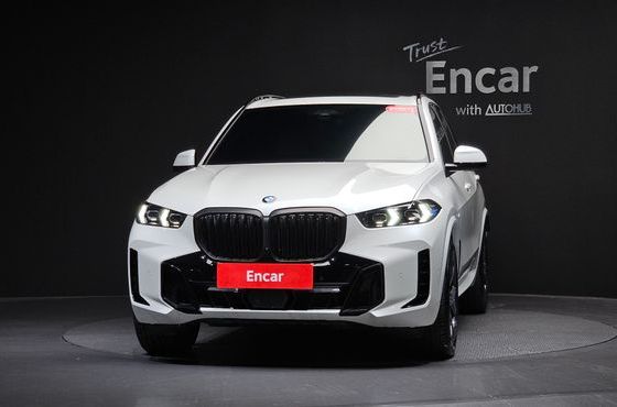 BMW X5 xDrive 40i M Sport — пробег 5 819 км — фото 3 из 5