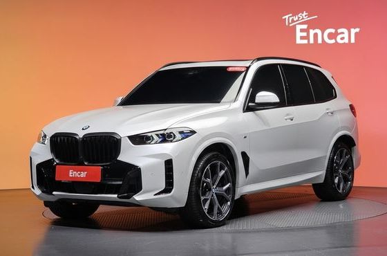 BMW X5 xDrive 40i M Sport — пробег 5 819 км — фото 1 из 5