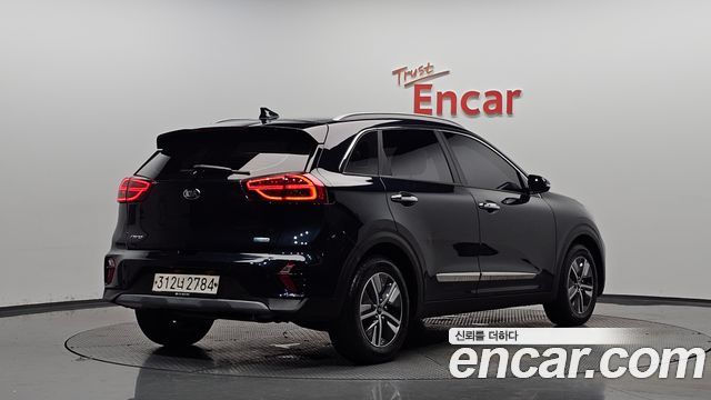 Kia Niro 1.6 HEV Noblesse Special — пробег 40 893 км — фото 2 из 5