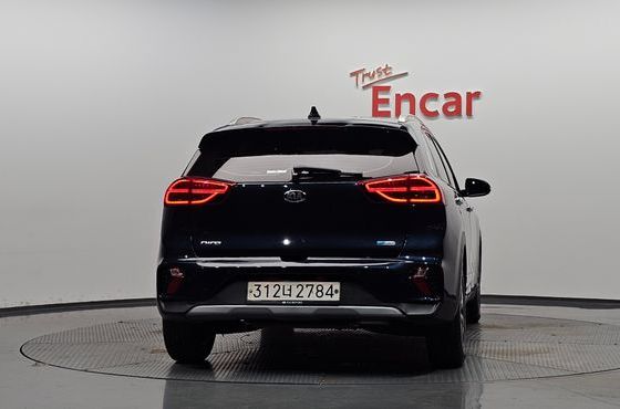 Kia Niro 1.6 HEV Noblesse Special — пробег 40 893 км — фото 4 из 5