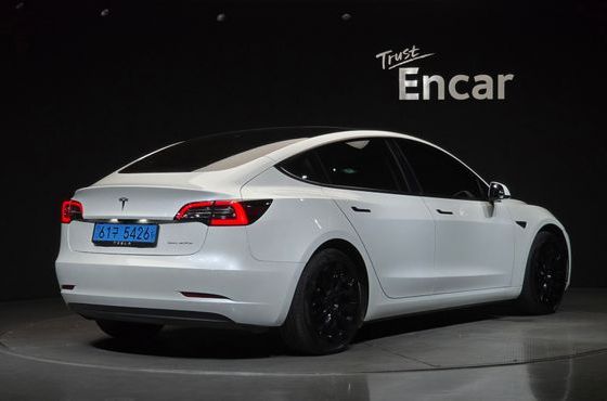 Tesla Model 3 Long Range AWD — пробег 84 834 км — фото 2 из 5