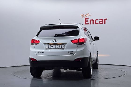 Hyundai Tucson Diesel 2WD LX20 Premier — пробег 175 466 км — фото 4 из 5