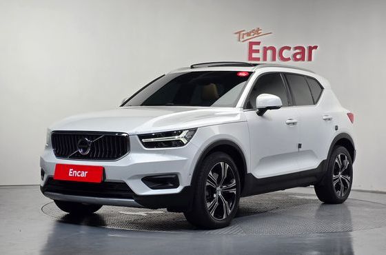 Volvo XC40 B4 Inscription — пробег 102 703 км — фото 1 из 5