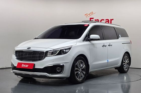 Kia Carnival 9-Seater Noblesse Special — пробег 168 688 км — фото 1 из 5
