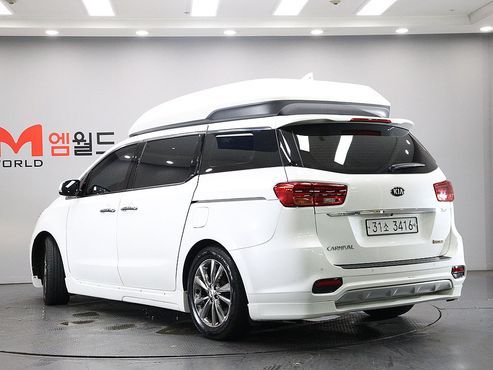 Kia Carnival 7-Seater Hi-Limousine President — пробег 182 181 км — фото 4 из 5