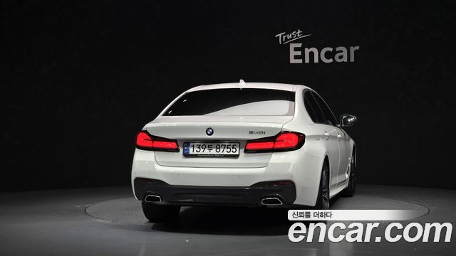 BMW 5-Series 520i M Sport — пробег 29 948 км — фото 4 из 5