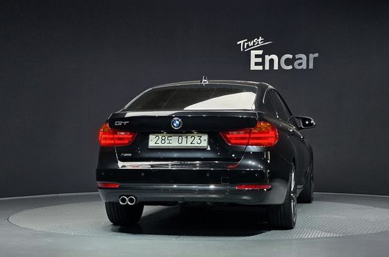 BMW Gran Turismo GT 320d xDrive — пробег 181 493 км — фото 4 из 5