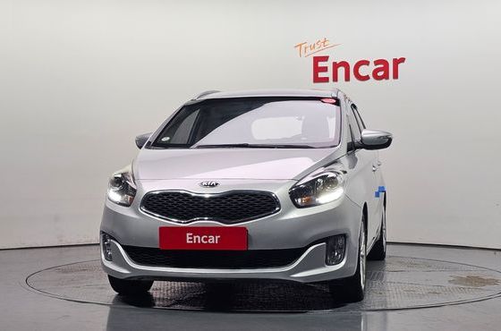Kia Carens 2.0 LPi Prestige — пробег 88 001 км — фото 3 из 5