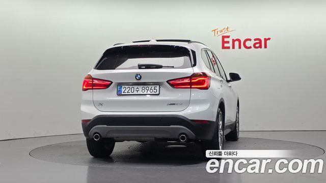 BMW X1 xDrive 18d Joy — пробег 102 960 км — фото 4 из 5