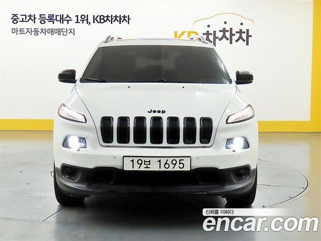 Jeep Cherokee 2.0 Diesel Longitude AWD — пробег 118 468 км — фото 1 из 5