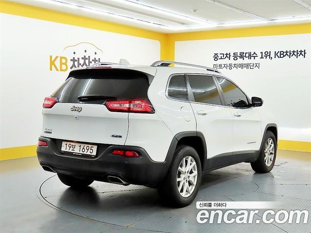 Jeep Cherokee 2.0 Diesel Longitude AWD — пробег 118 468 км — фото 4 из 5