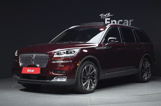 Lincoln Aviator 3.0 Reserve AWD — пробег 75 017 км — фото 1 из 5