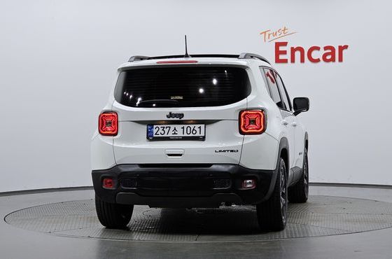 Jeep Renegade 1.3 Limited — пробег 23 569 км — фото 4 из 5