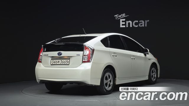 Toyota Prius из Кореи Encar