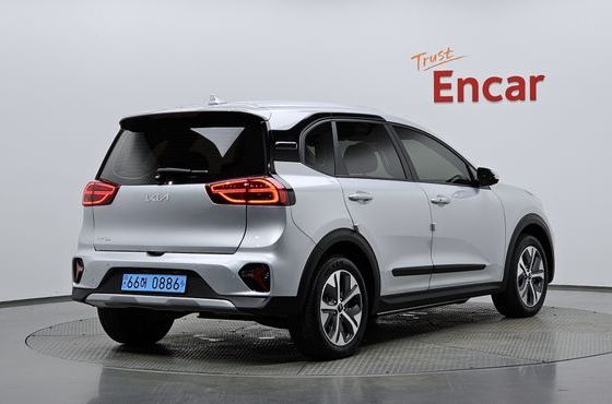 Kia Niro Earth — пробег 11 543 км — фото 2 из 5