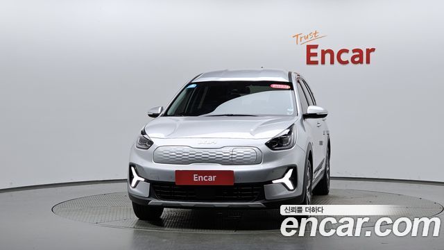 Kia Niro Earth — пробег 11 543 км — фото 3 из 5