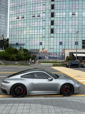 Porsche 911 Carrera GTS — пробег 13 000 км — фото 5 из 5