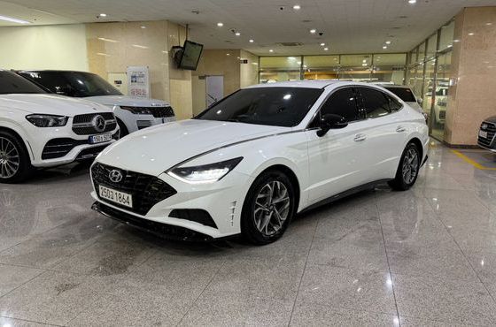 Hyundai Sonata 2.0 Premium Plus — пробег 120 442 км — фото 1 из 5