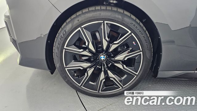 BMW i7 из Кореи Encar