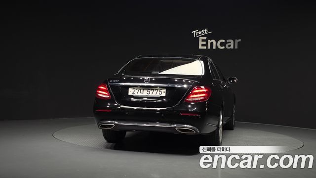Mercedes-Benz E-Class из Кореи Encar