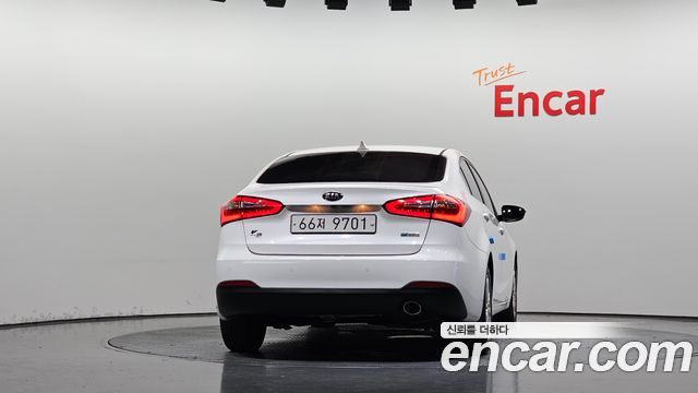Kia K3 из Кореи Encar