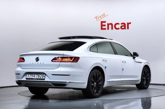 Volkswagen Arteon 2.0 TDI Prestige — пробег 85 768 км — фото 2 из 5