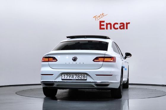 Volkswagen Arteon 2.0 TDI Prestige — пробег 85 768 км — фото 4 из 5