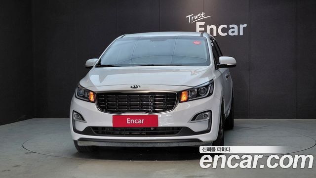 Kia Carnival из Кореи Encar