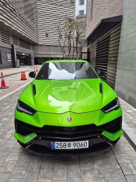 Lamborghini Urus 4.0 V8 S — пробег 5 500 км — фото 2 из 5