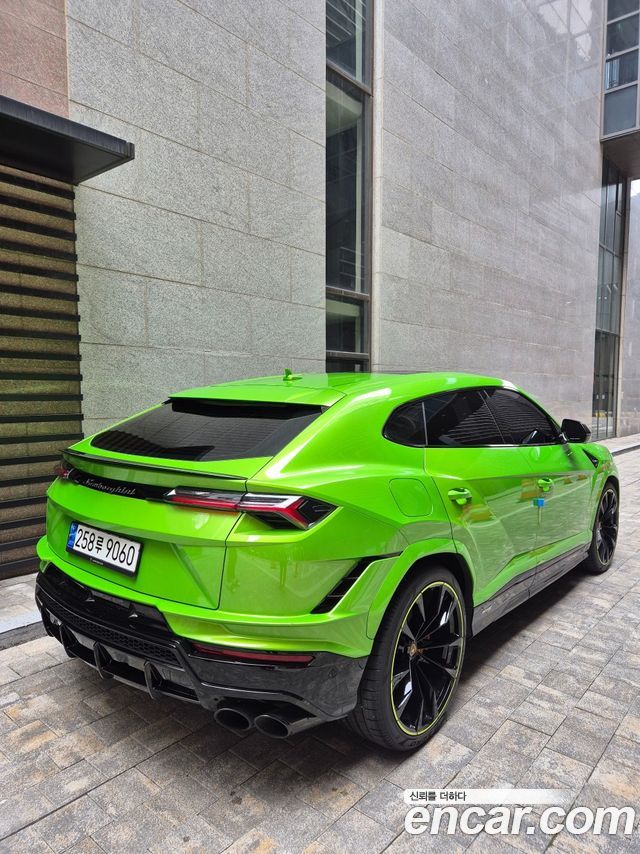 Lamborghini Urus 4.0 V8 S — пробег 5 500 км — фото 5 из 5