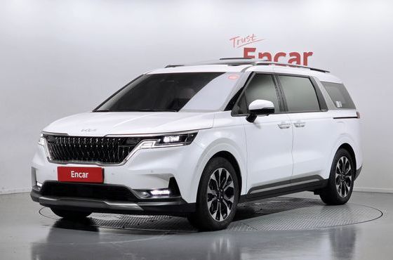 Kia Carnival Gasoline 9-Seater Signature — пробег 17 403 км — фото 1 из 5