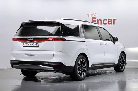 Kia Carnival Gasoline 9-Seater Signature — пробег 17 403 км — фото 2 из 5