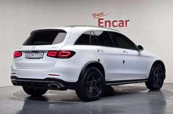 Mercedes-Benz GLC-Class GLC300 4MATIC Premium — пробег 44 688 км — фото 2 из 5
