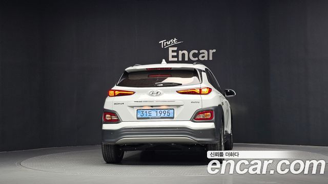 Hyundai Kona Premium — пробег 127 197 км — фото 4 из 5