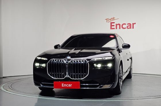 BMW 7-Series 740i sDrive Design Pure Excellence — пробег 78 985 км — фото 3 из 5