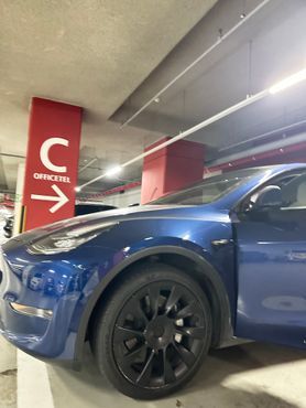 Tesla Model Y Standard Range RWD — пробег 88 900 км — фото 3 из 5
