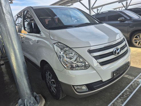 Hyundai Starex 4WD 11-Seater Wagon Modern Special — пробег 135 000 км — фото 2 из 5