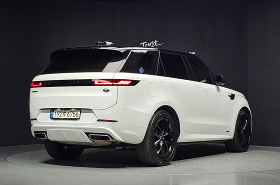 Land Rover Range Rover Sport P360 Autobiography — пробег 68 911 км — фото 2 из 5
