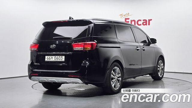 Kia Carnival из Кореи Encar