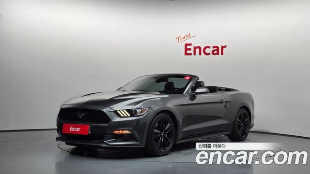 Ford Mustang Convertible — пробег 137 637 км — фото 1 из 5