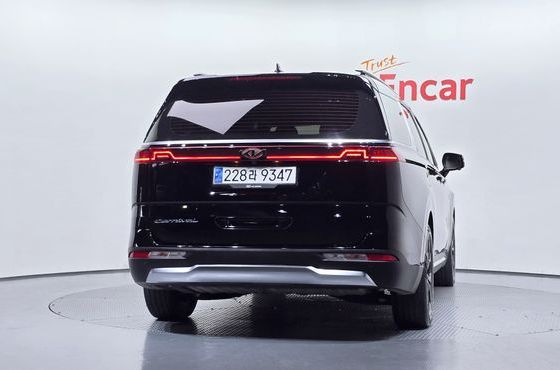 Kia Carnival Diesel 9-Seater Signature — пробег 58 930 км — фото 4 из 5