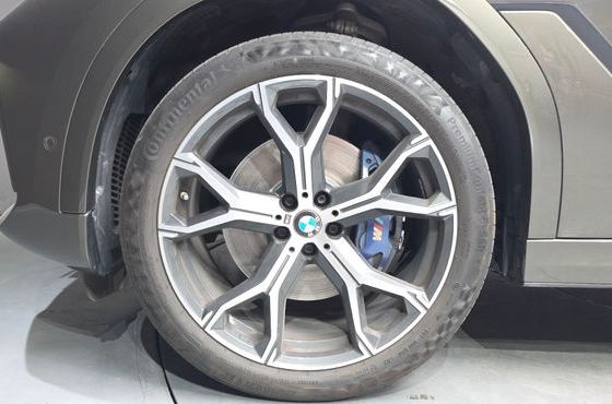 BMW X6 xDrive40i M Sport — пробег 47 973 км — фото 5 из 5