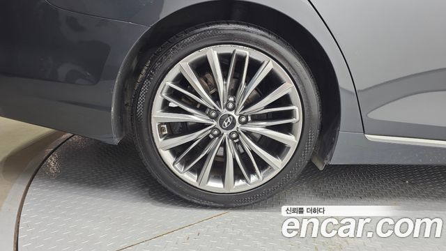 Hyundai Grandeur из Кореи Encar