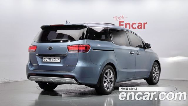 Kia Carnival из Кореи Encar