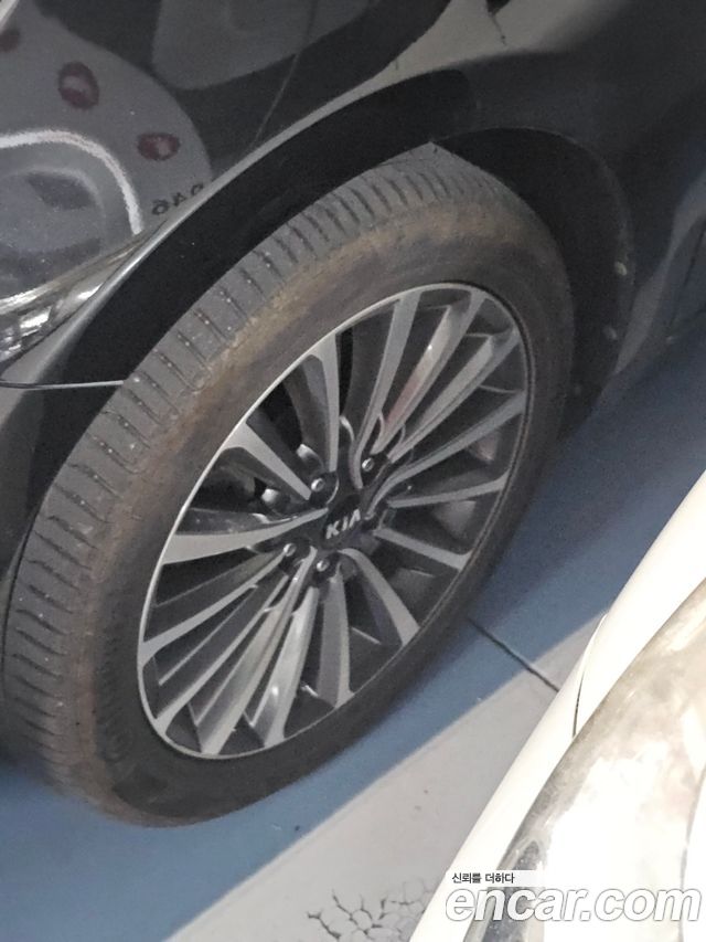 Kia K7 из Кореи Encar