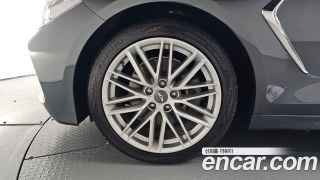 Genesis G70 из Кореи Encar