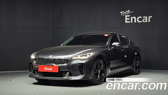 Kia Stinger 2.0 Turbo AWD Platinum — пробег 73 752 км — фото 1 из 5